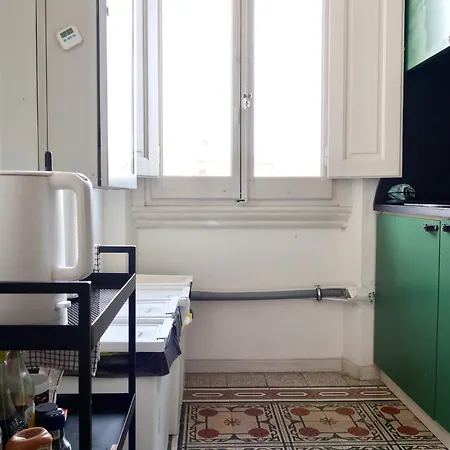 Cozy Esthers T With Balcony Florence