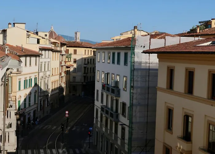 Cozy Esthers T With Balcony Bed & Breakfast Firenze