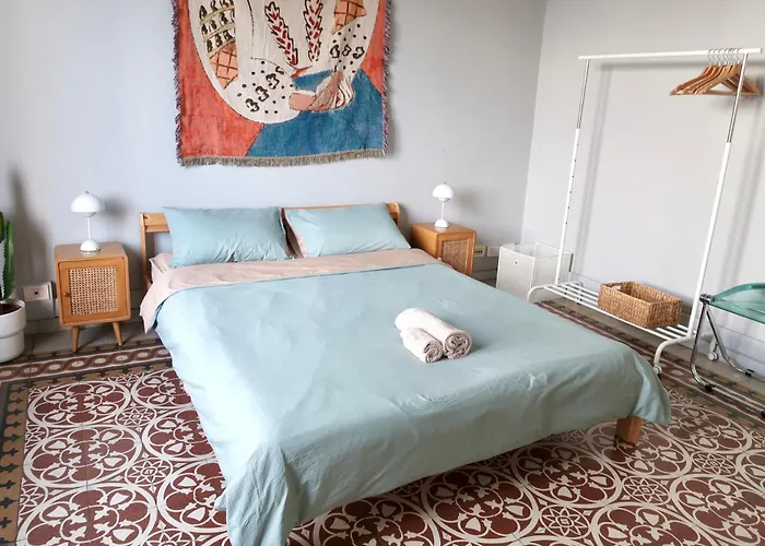 Cozy Esthers T With Balcony Bed & Breakfast *